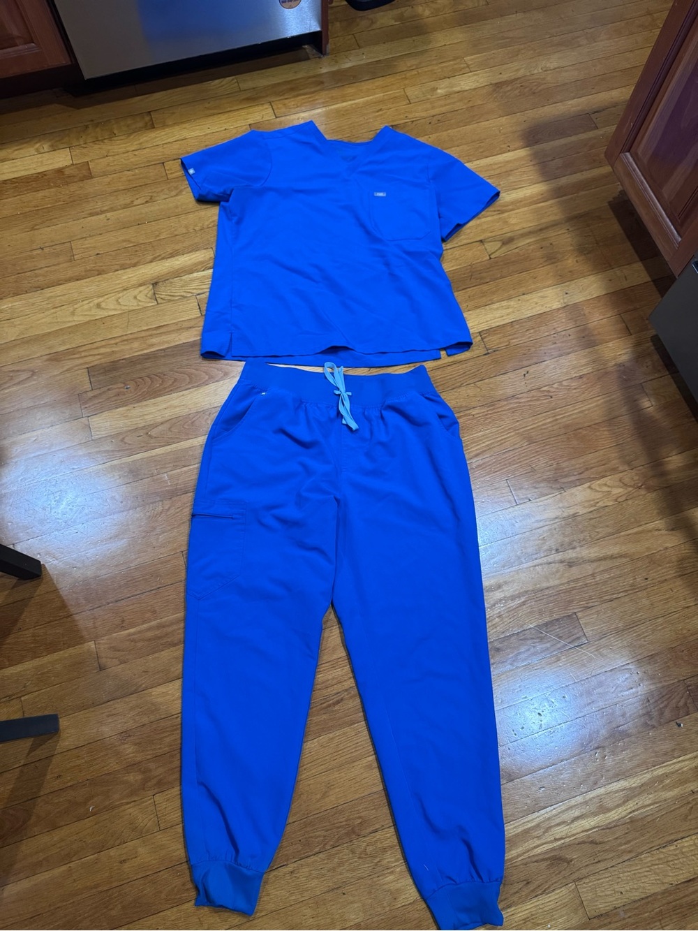Figs Women's Scrub Set in Bright Blue - Top & Jogger Pants